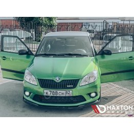 Накладка сплиттер на передний бампер на Skoda Fabia II RS